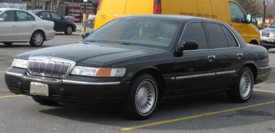 2002 Mercury Grand Marquis - VIN: 2MEFM75W22X611378 - AutoDetective.com